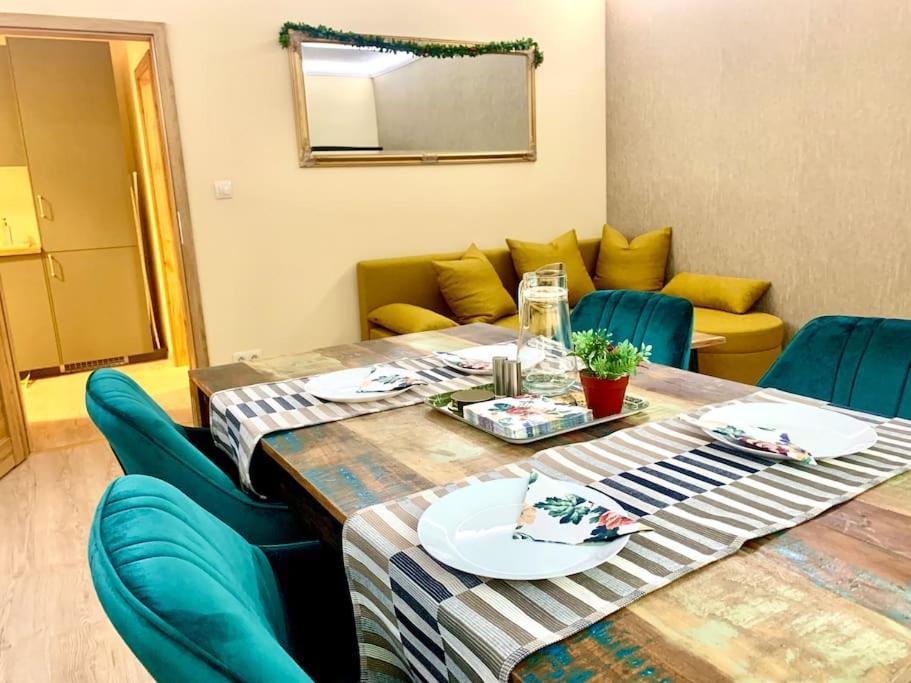 Brand New, Design Apartment Jojo, Oldtown, Balcony, Ac บราติสลาวา ภายนอก รูปภาพ